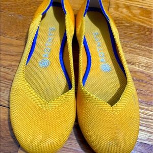 Yellow Rothy flats (8)